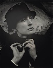 Georgia O'Keeffe: The Brightness of Light